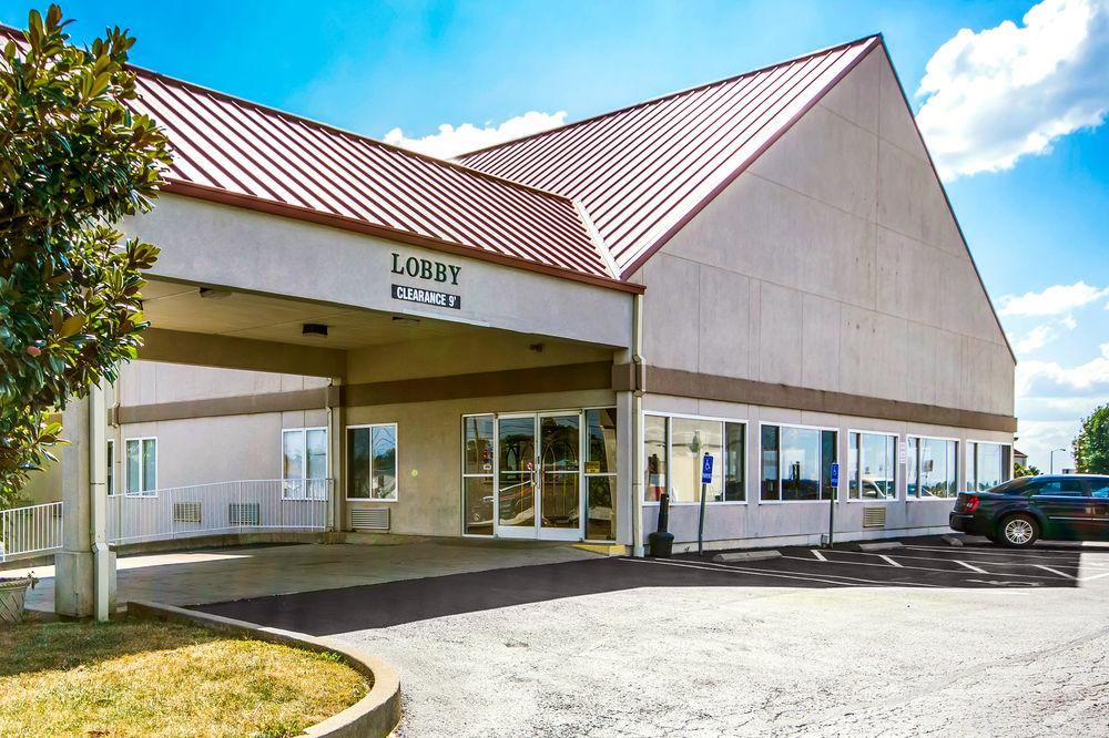 Quality Inn and Suites Elizabethtown Pet Policy