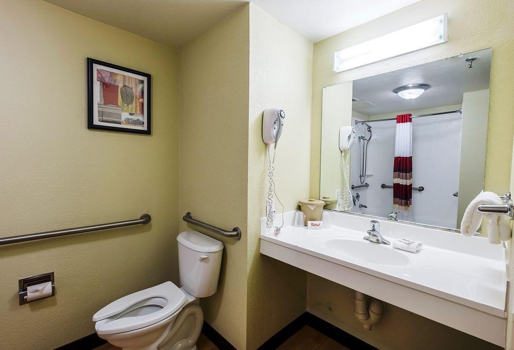 Pet Friendly Hotels In Quincy Ma Bringfido