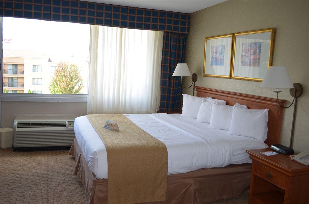 Quality Inn Beckley Pet Policy