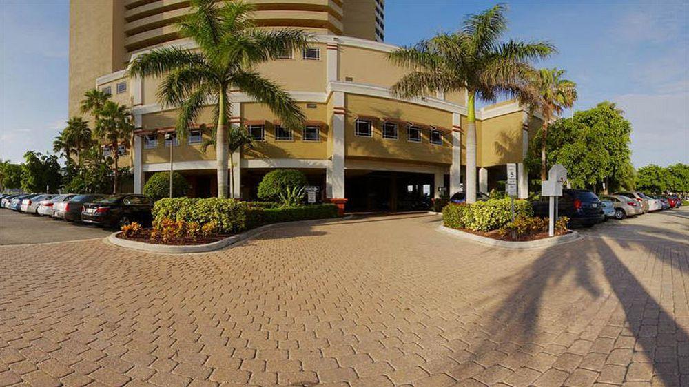 Diamond Head Beach Resort Pet Policy