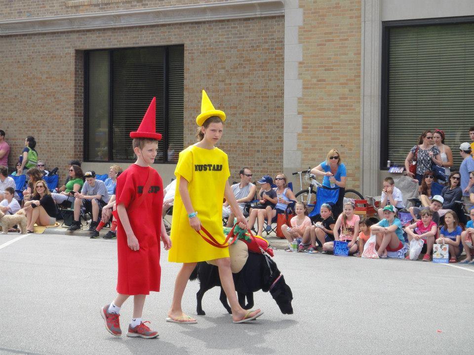 BringFido to La Grange Pet Parade