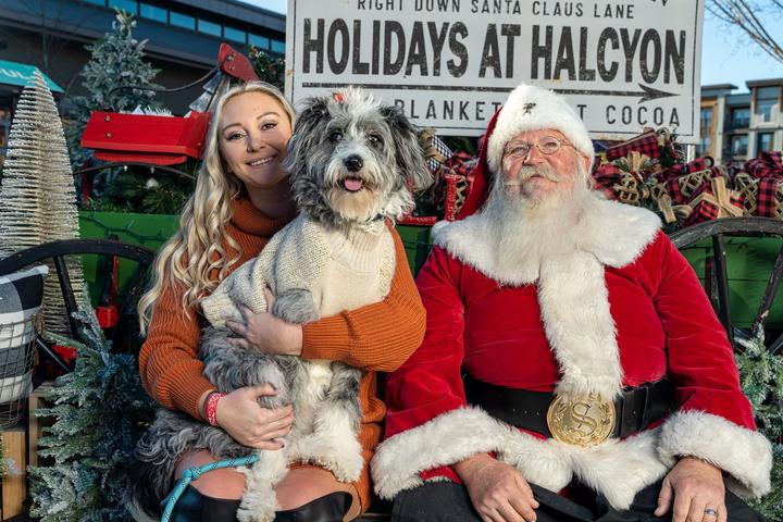 Pet Friendly Santa Paws benefitting Furkids Animal Rescue and Shelters at Halcyon