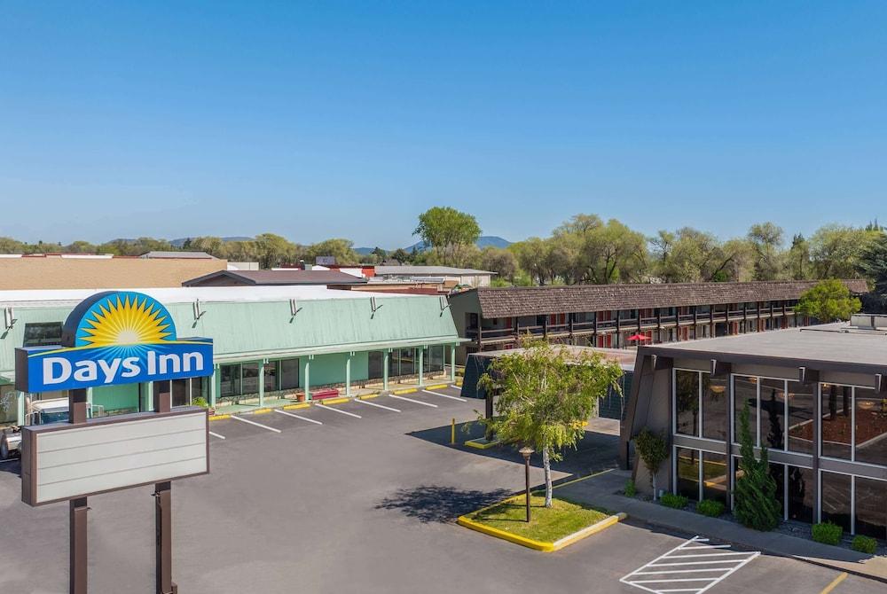 Days Inn by Wyndham Klamath Falls Pet Policy