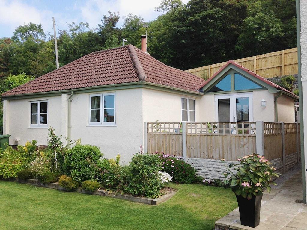 Walden Cottage 28225 Pet Policy