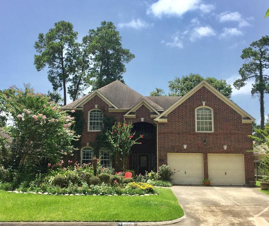Large 5BR Near Iha in Kingwood Pet Policy