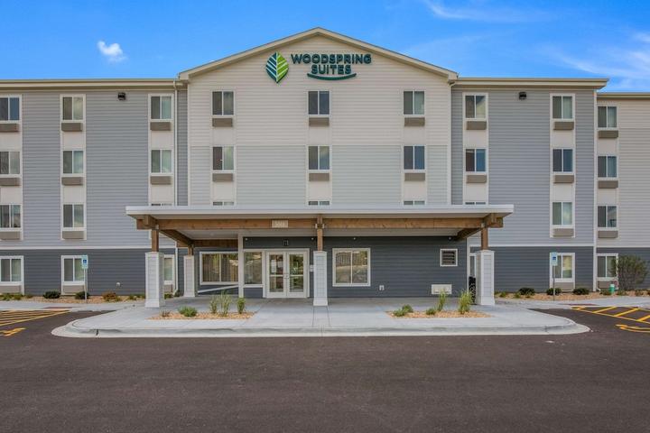 Pet Friendly WoodSpring Suites Chicago Midway