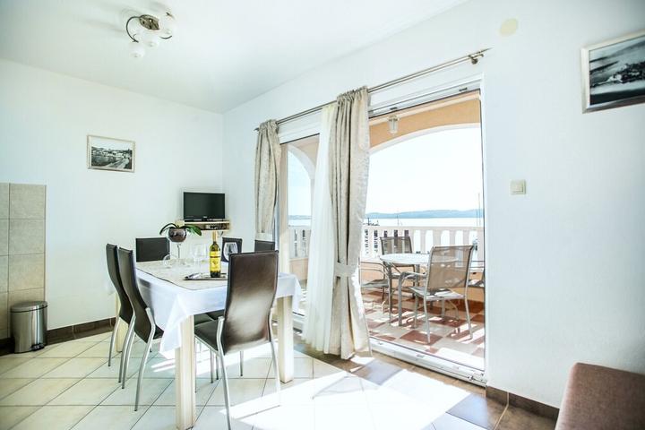 Pet Friendly Apartment in Seget Donji by the Beach