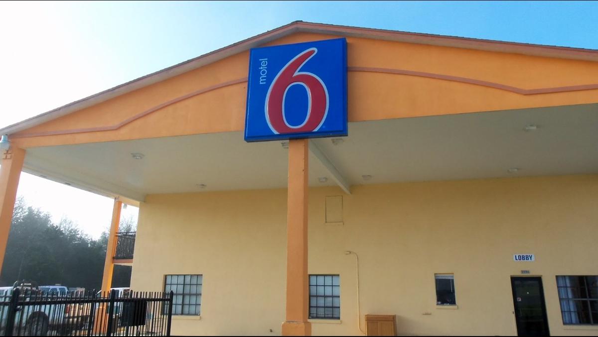 Motel 6 Giddings Pet Policy