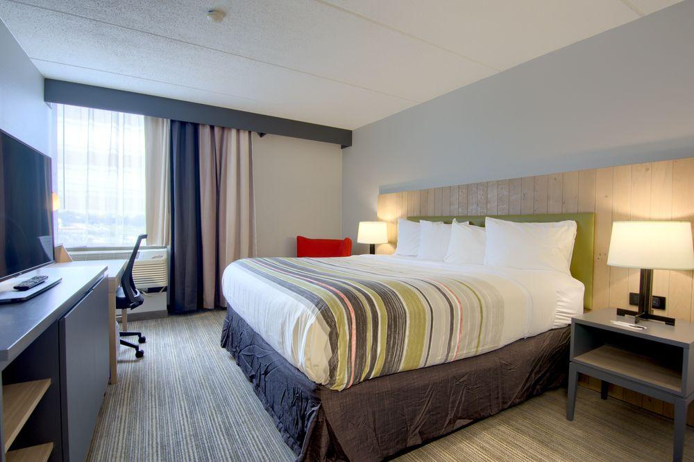 Country Inn And Suites By Radisson Syracuse North Pet Policy