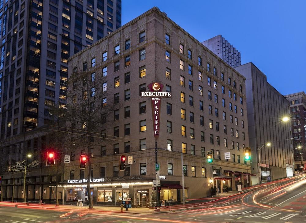Pet Friendly Executive Hotel Pacific