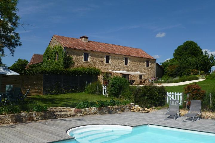 Pet Friendly Large Gite for 12 with Pool & Magnificent Views