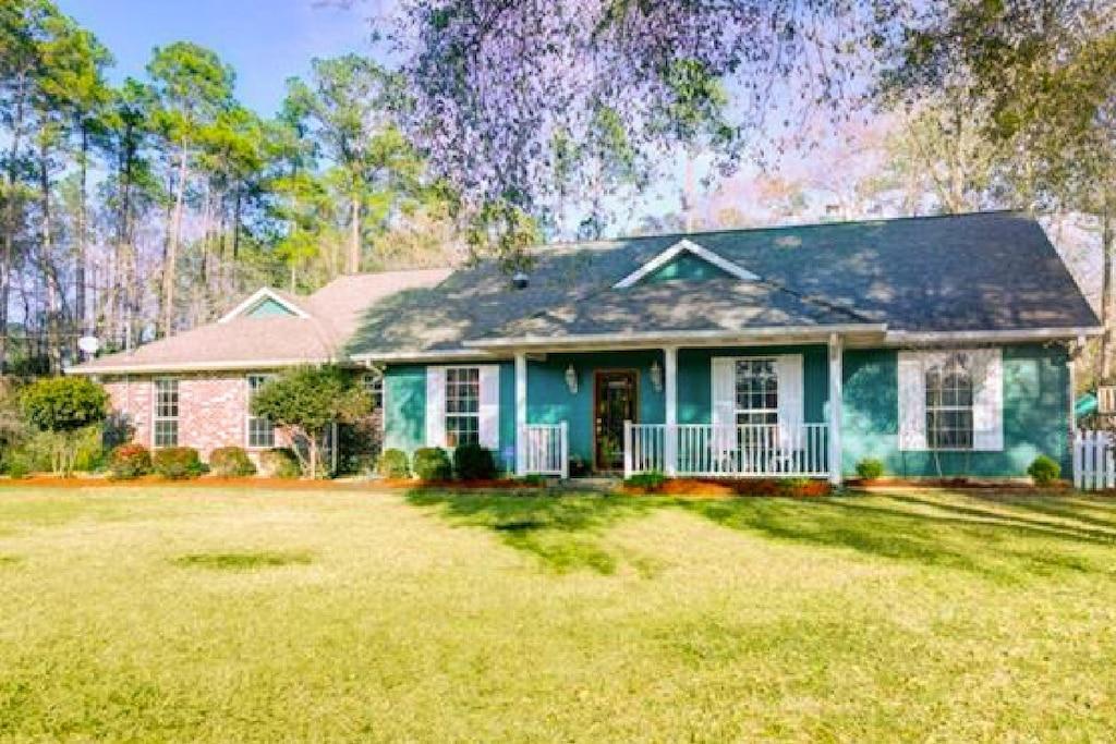 Mandeville Airbnb Rentals Pet Policy