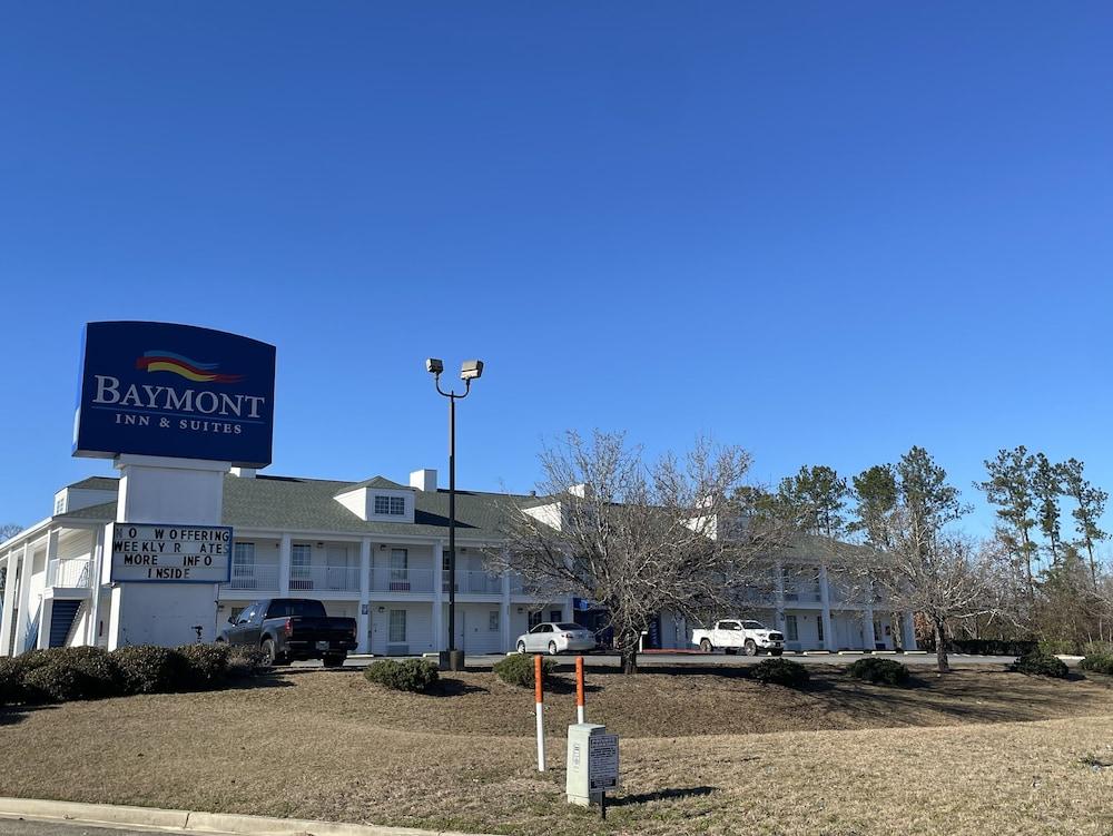 Baymont by Wyndham Dublin Pet Policy