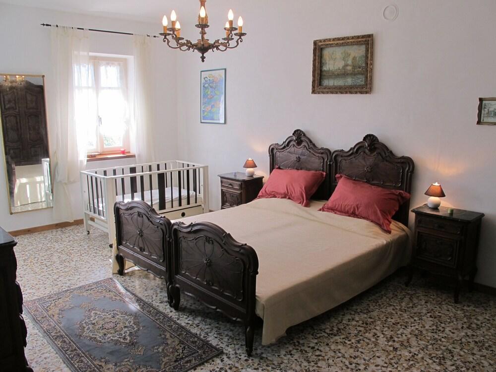 Pet Friendly Country House Near Turin