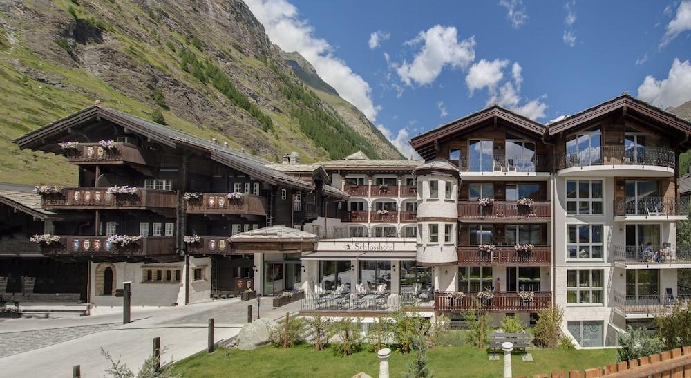 Pet Friendly SCHLOSS Zermatt - Active & CBD Spa Hotel