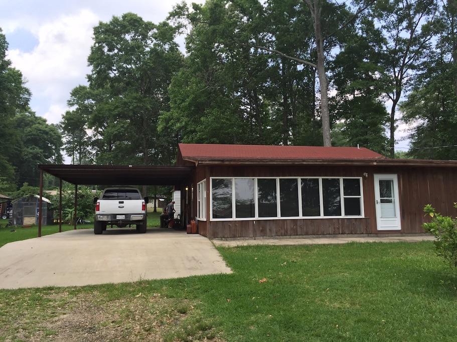 Pet Friendly Vacation Rentals In Hemphill Tx Bringfido