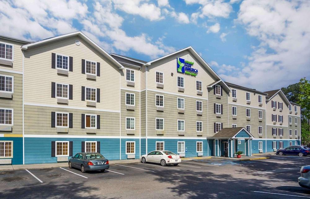 Pet Friendly Extended Stay America Select Suites - Charleston - Ashley Phosphate Rd