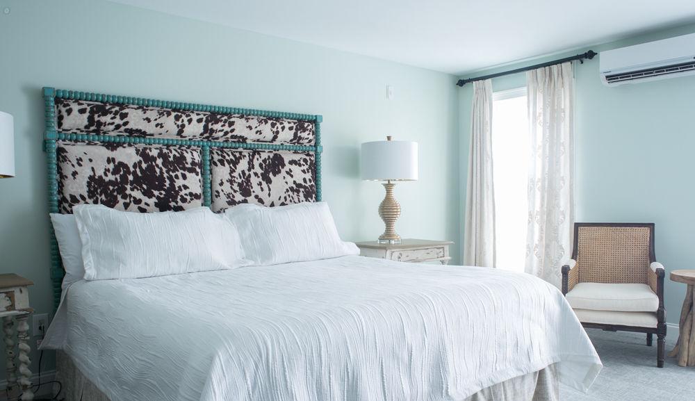 Pet Friendly Carriage House Inn