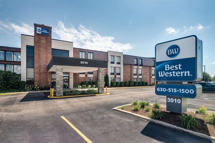 Pet Friendly Best Western Chicago - Downers Grove