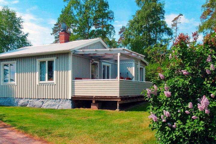 Pet Friendly 4-Person Holiday Home in Kristianstad