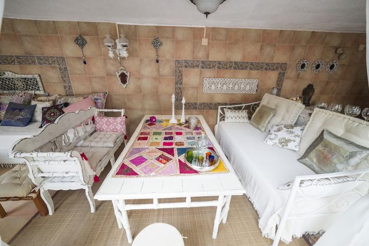 Pet Friendly Relaxing Villa with Pool Near Alicante