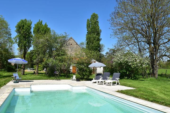 Pet Friendly VRBO Magny Cours