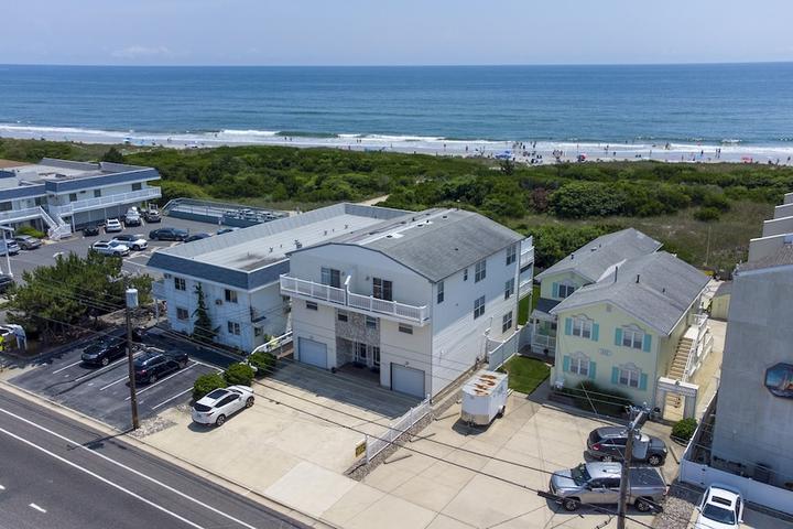 Pet Friendly Beachfront Home with Fenced Yard
