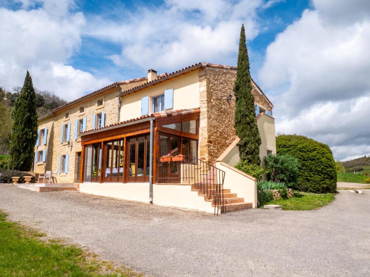 Pet Friendly Gites et Roulottes Au Domaine de la Trille