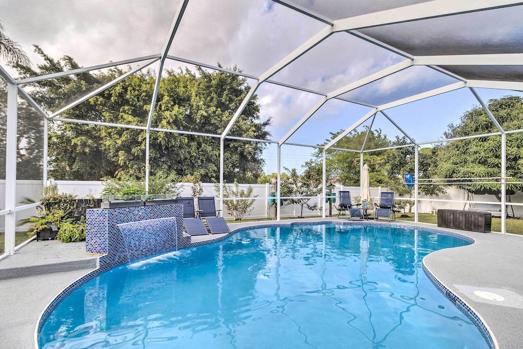 Pet Friendly 2BR Port St Lucie Home with Pool