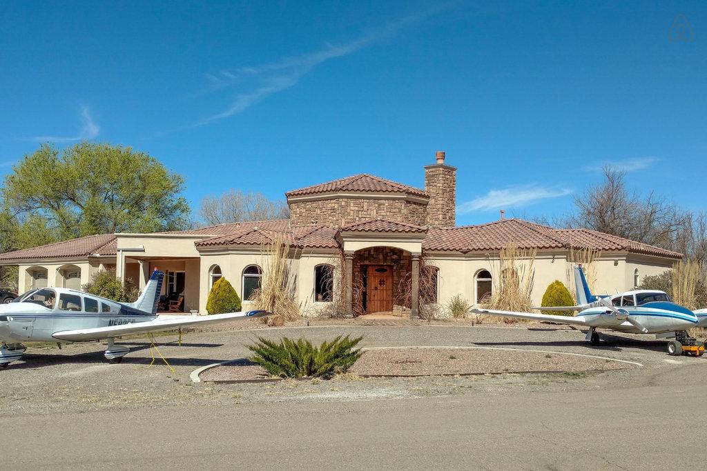 Los Lunas Airbnb Rentals Pet Policy