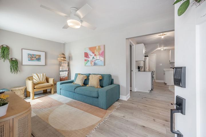 Pet Friendly Charming Updated Condo in Heart of Tampa