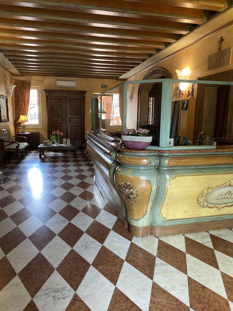 Pet Friendly Hotel Residence Il Chiostro