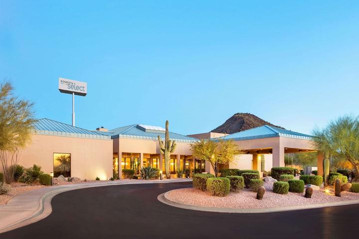 Pet Friendly Sonesta Select Scottsdale at Mayo Clinic Campus