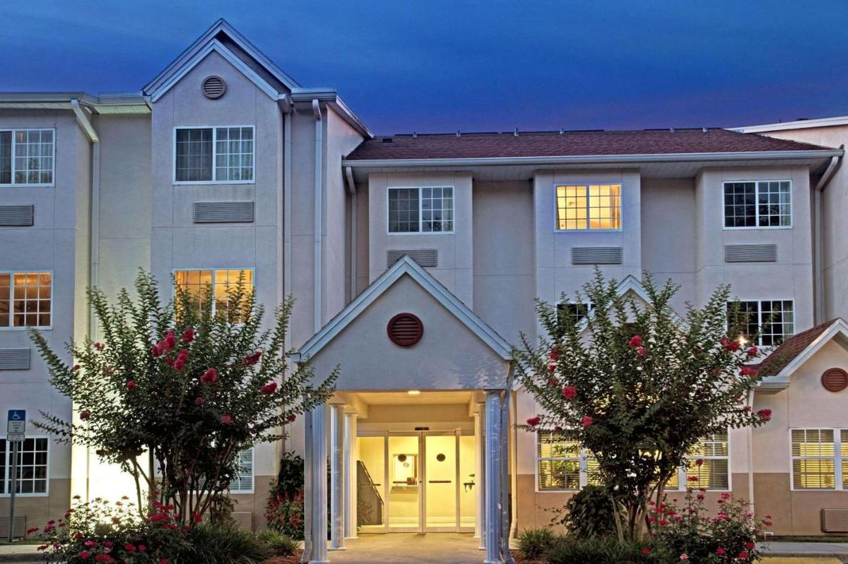 Pet Friendly Hotels & Resorts in Brooksville, FL - BringFido