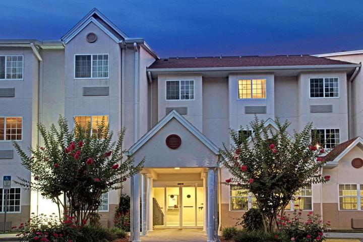Pet Friendly Microtel Inn and Suites by Wyndham Brooksville