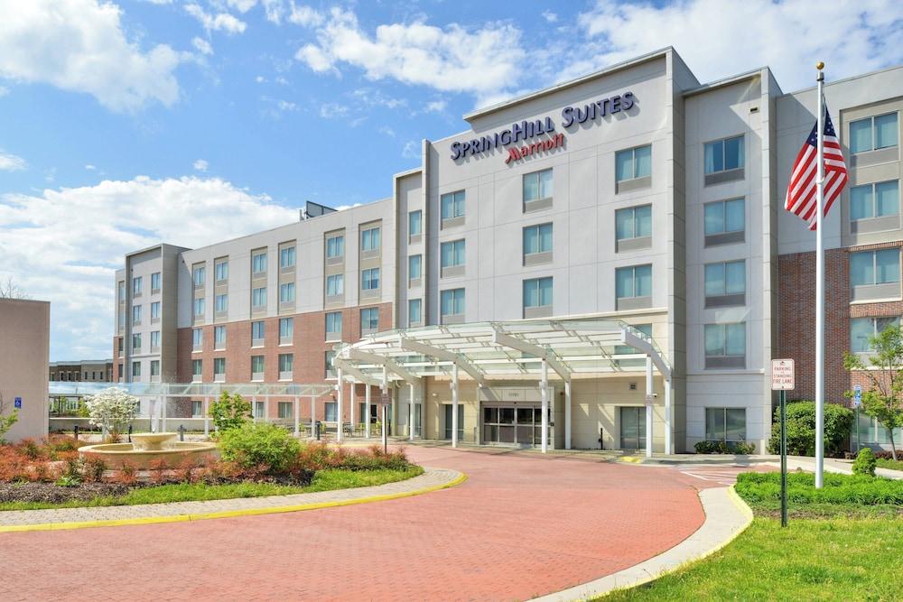 Pet Friendly SpringHill Suites by Marriott Fairfax Fair Oaks