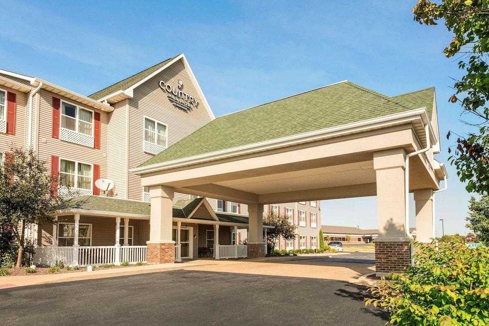 Pet Friendly Country Inn & Suites by Radisson Peoria North IL
