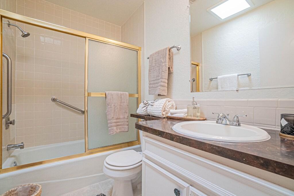 Casa Escondido Pet Policy