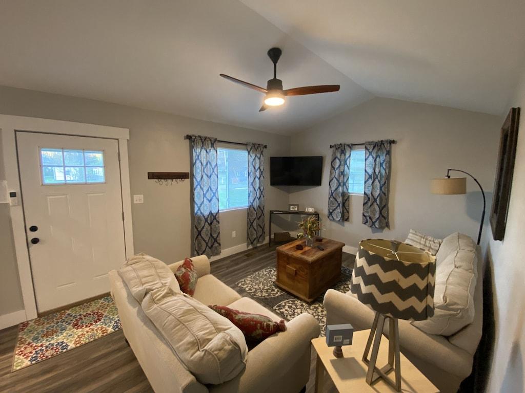 Cozy Little Home in Chattanooga Pet Policy