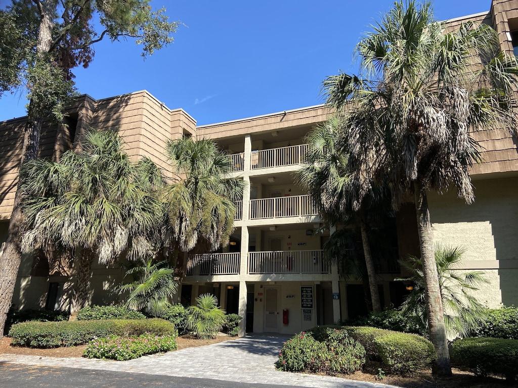 Sea Pines Pet Policy