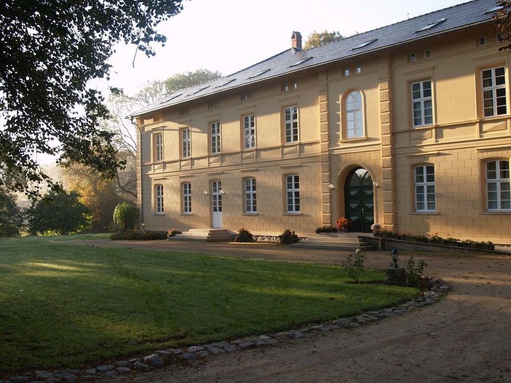 Pet Friendly Landhaus Schloss Kölzow