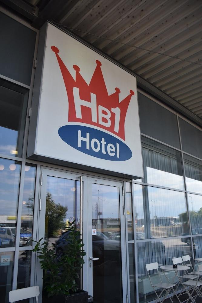 Pet Friendly HB1 Budget Hotel - Contactless Check In