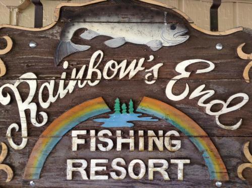 Pet Friendly Rainbows End Fishing Resort
