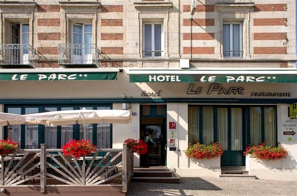 Pet Friendly Hôtel Restaurant Le Parc
