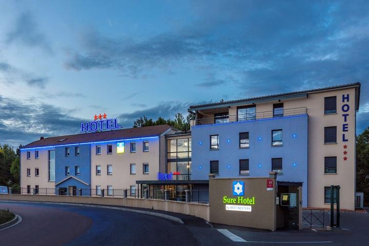 Pet Friendly Sure Hotel by Best Western Reims Nord