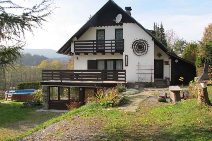 Pet Friendly Fully Equipped Holiday House With Fireplace