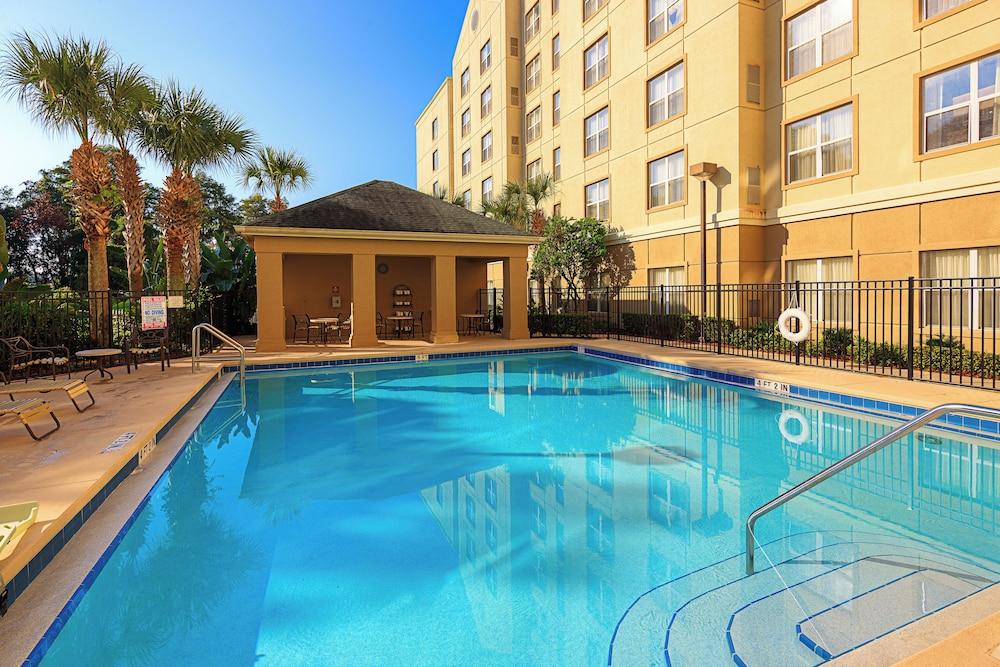 Pet Friendly Homewood Suites by Hilton Orlando North Maitland
