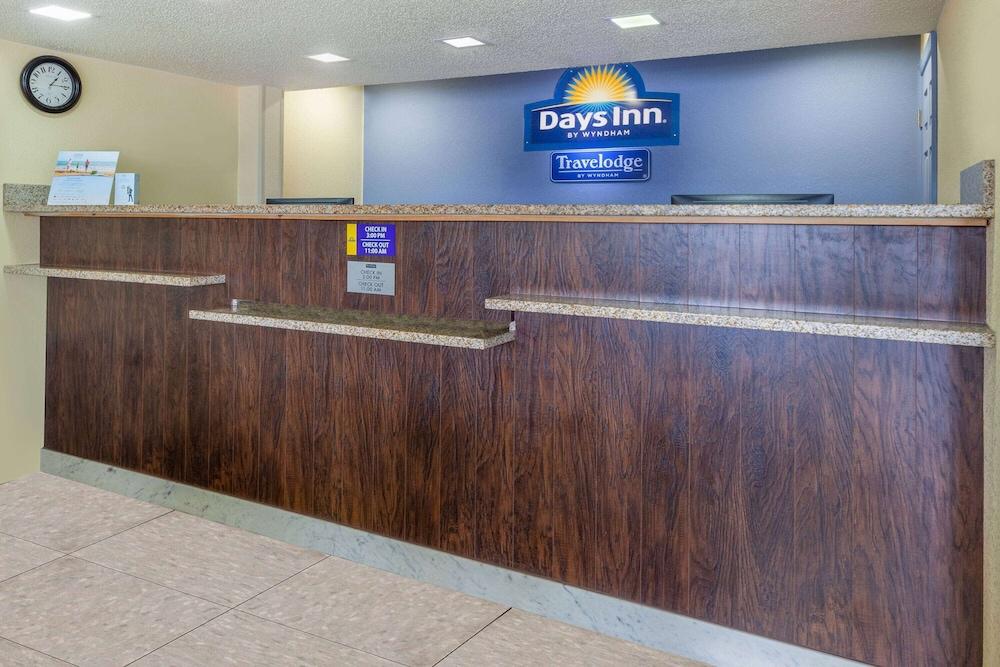 Pet Friendly Travelodge by Wyndham Charles Town/Harpers Ferry