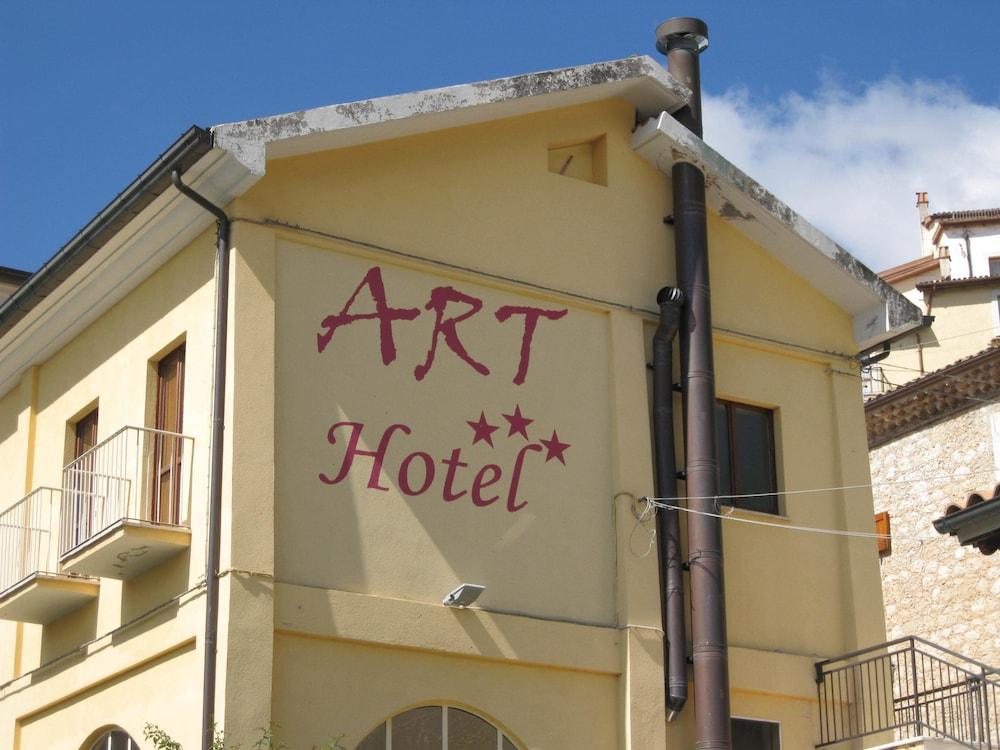 Pet Friendly Art Hotel