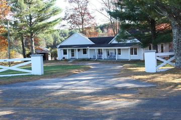 Sparta Vacation Rental Vrbo 64585 1 Br Blue Ridge Mountains Chalet In Nc Blueridge Pkwy Alleghany Co Sparta Nc Tu Nc Vacation Rentals Cabin Place Cabin
